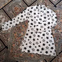 چند عدد لباس در حد نو
