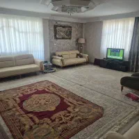 ۱۲۰متری حجاب و اندیشه دلباز غرق نور