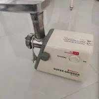 چرخ گوشت سالم مارک نانیوا تمیز