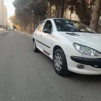 یک دستگاه 206