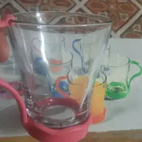 لیوان دسته رنگی
