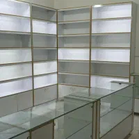 قفسه و‌ ویترین