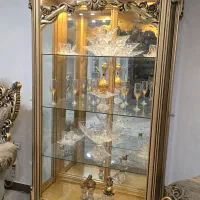 ویترین بوفه سه طبقه هالوژن دار چوب راش ورق طلا