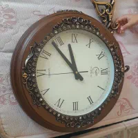 فروش ساعت دیواری درحد نو دو طرفه