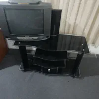 میز و تلویزیون