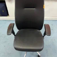 صندلی چرخ دار اداری