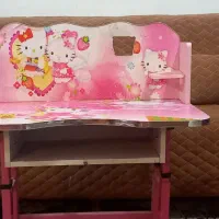 میز تحریر سالم در حد نو