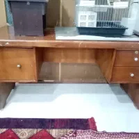 میز تحریر واداری