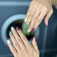 کاشت ناخن ۴۹۰ ، ترمیم ۳۵۰ ، فشیال ۴۹۰