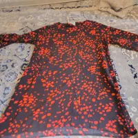 لباس  چند باری پوشیده شده در حد نو است
