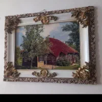 تابلو فرش و لباس مجلسی زنانه