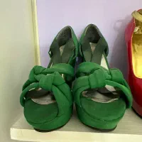 یک جفت کفش سبز سایز ۳۹