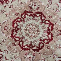 فرش دست دوم ۳در۴ کاملا سالم.