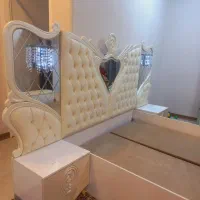 تخت دونفره ومیز آرایشی