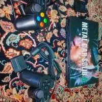 پی اس ۲ تمیز و کم کار با ۳ دسته و تلویزیون ۲۱