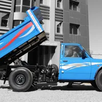 نیسان کمپرسی حمل ماسه گراویه نخاله ساختمانی