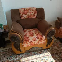 مبل۷ نفره  همراه با پرده ومیز سالم