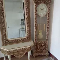 اینه کنسور وساعت ایستاده