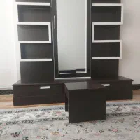 کتابخانه ، آینه قدی و کمد