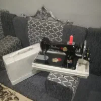 چرخ خیاطی گل قرمز در حد صفر