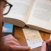 جذب مترجم‌ و ویراستار برای انتشارات