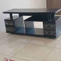 میز تلویزیون محکم و سالم