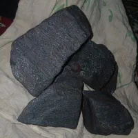 سنگهای کلکسیونی چگالی و وزن سنگین.از۱۵۰تا۲۵۰گرمی.