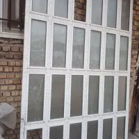 یک عدد نورگیر راه پله