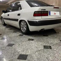 زانتیا بی رنگ