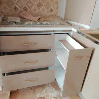 ساخت و نصب کابینت کمد دیواری درب و تعمیرات