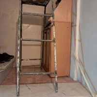 چهارپایه آهنی و پلاستیکی