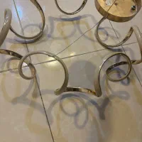 لوستر مینیمال طلایی با نور سفید