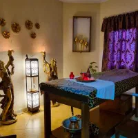 استخدام نیروی خانم جوان و فعال در آبدرمانی سرعین