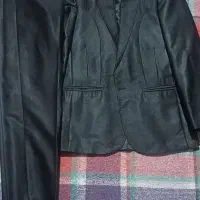 یک عدد کت شلوار