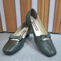 کفش و صندل نو