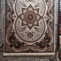 فرش قهوه ای