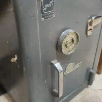 گاو صندوق  فروشی