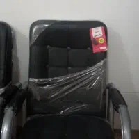 صندلی اداری در حد نو
