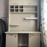 میز تحریر و میز کامپیوتر