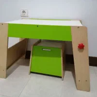 میز و صندلی کودک