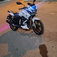 آپاچی 180
