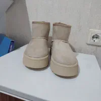 کفش آگ|کیف، کفش، کمربند|مشهد, شفا|دیوار