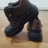 کفش ایمنی سایز ۴۲و۴۶