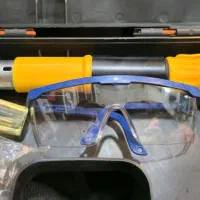 تفنگ میخکوب - تفنگ چاشنی  -میخکوب باروتی- تفنگ گان