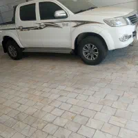 تویوتا هایلوکس