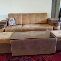 یک دست مبل راحتی ۷نفره بهمراه میز و عسلی