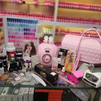 لوازم وسایل کاشت ناخن استرانگ حرفه ای مناسب سالن