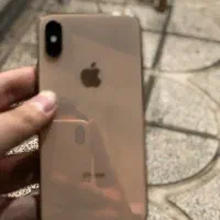 ایفون xs