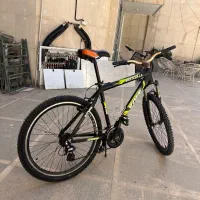 دوچرخه|دوچرخه، اسکیت، اسکوتر|اصفهان, باغ نگاره|دیوار