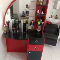 میز و اینه